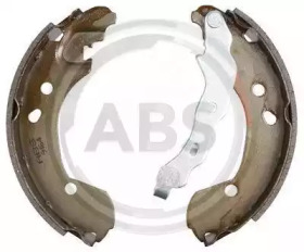 Гальмівні колодки зад. Nissan Micra 03-10/ Note 02-12/ Tiida 07-12 (Lockheed)